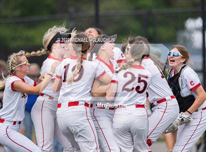 Thumbnail 2 in Shenendehowa vs. Clarence (NYSPHSAA AA Final) photogallery.