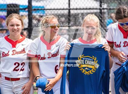 Thumbnail 2 in Shenendehowa vs. Clarence (NYSPHSAA AA Final) photogallery.