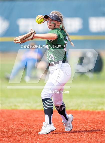 Thumbnail 2 in Shenendehowa vs. Clarence (NYSPHSAA AA Final) photogallery.