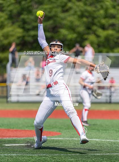 Thumbnail 1 in Shenendehowa vs. Clarence (NYSPHSAA AA Final) photogallery.