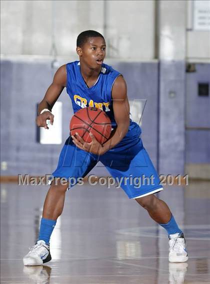 Thumbnail 3 in Grant vs. Sacramento (St. Hope Elite Classic) photogallery.