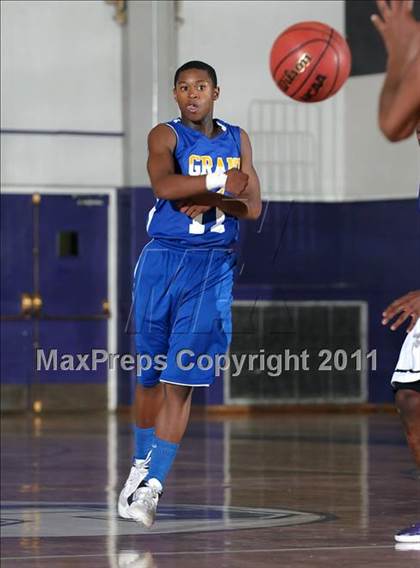 Thumbnail 1 in Grant vs. Sacramento (St. Hope Elite Classic) photogallery.