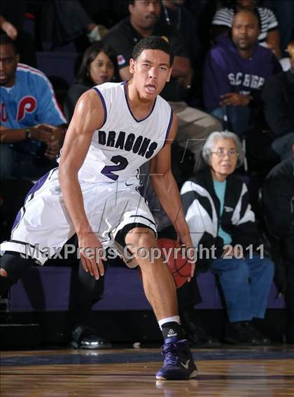 Thumbnail 3 in Grant vs. Sacramento (St. Hope Elite Classic) photogallery.
