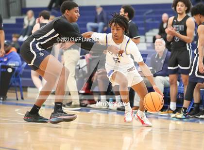 Thumbnail 3 in Forsyth Country Day vs Nansemond Suffolk Academy (Lowcountry Roundball Classic) photogallery.