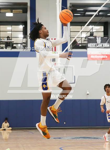 Thumbnail 2 in Forsyth Country Day vs Nansemond Suffolk Academy (Lowcountry Roundball Classic) photogallery.