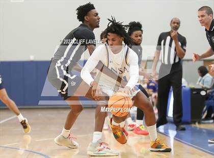 Thumbnail 2 in Forsyth Country Day vs Nansemond Suffolk Academy (Lowcountry Roundball Classic) photogallery.