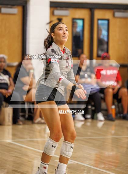 Thumbnail 2 in Kamehameha Kapalama vs. Marist (Durango Fall Classic) photogallery.