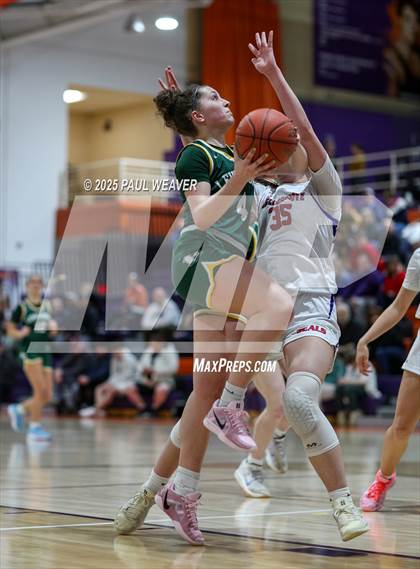 Thumbnail 2 in Lewisburg vs. Selinsgrove (PIAA District 4 Class 4A Consolation) photogallery.