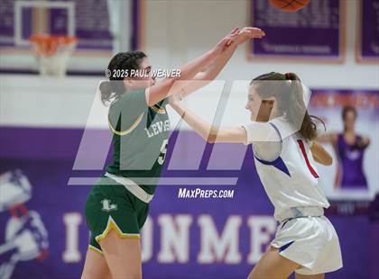 Thumbnail 3 in Lewisburg vs. Selinsgrove (PIAA District 4 Class 4A Consolation) photogallery.