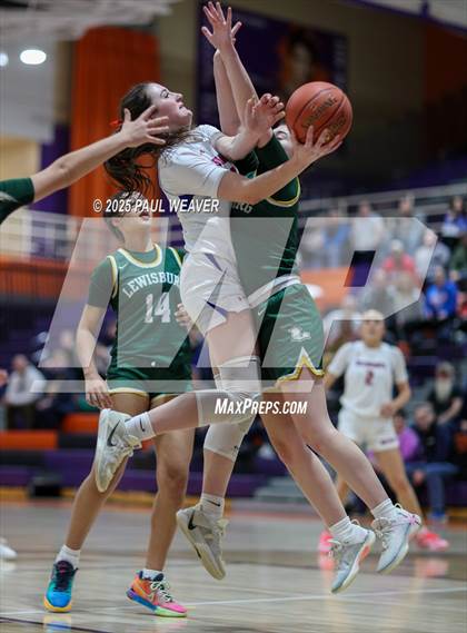 Thumbnail 2 in Lewisburg vs. Selinsgrove (PIAA District 4 Class 4A Consolation) photogallery.