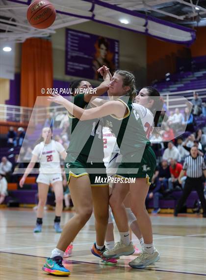 Thumbnail 2 in Lewisburg vs. Selinsgrove (PIAA District 4 Class 4A Consolation) photogallery.