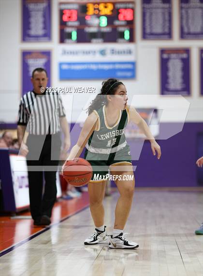 Thumbnail 1 in Lewisburg vs. Selinsgrove (PIAA District 4 Class 4A Consolation) photogallery.