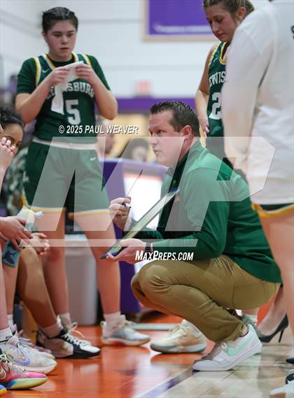 Thumbnail 1 in Lewisburg vs. Selinsgrove (PIAA District 4 Class 4A Consolation) photogallery.