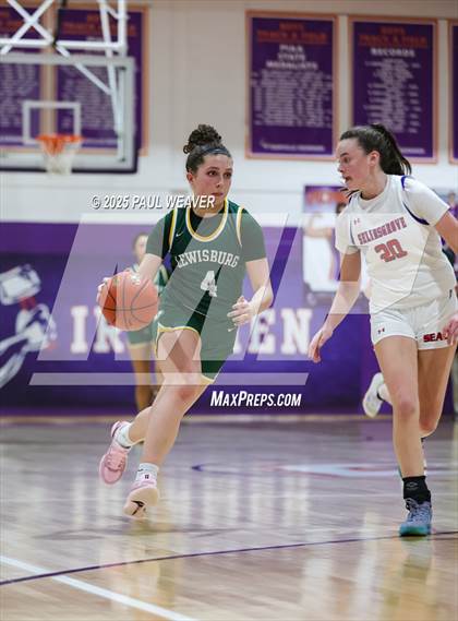 Thumbnail 1 in Lewisburg vs. Selinsgrove (PIAA District 4 Class 4A Consolation) photogallery.