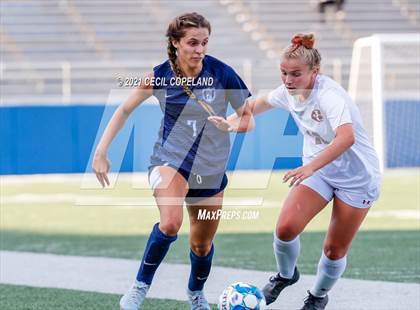 Thumbnail 3 in Johns Creek vs. Cambridge (GHSA 6A Championship) photogallery.
