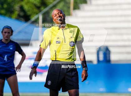 Thumbnail 3 in Johns Creek vs. Cambridge (GHSA 6A Championship) photogallery.
