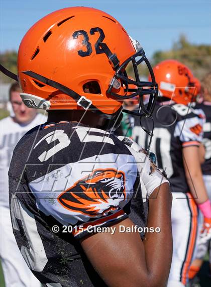 Thumbnail 2 in JV: Columbine @ Lakewood photogallery.