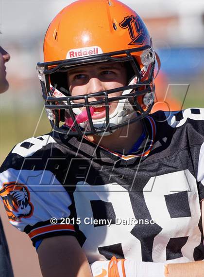 Thumbnail 3 in JV: Columbine @ Lakewood photogallery.