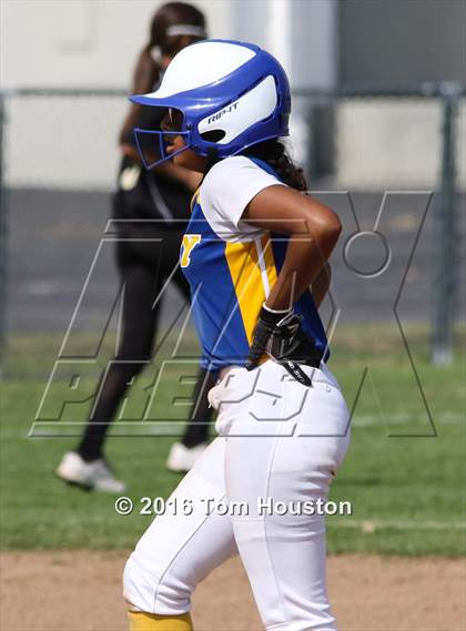 Thumbnail 2 in Northview vs Garey photogallery.