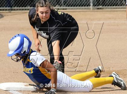 Thumbnail 3 in Northview vs Garey photogallery.