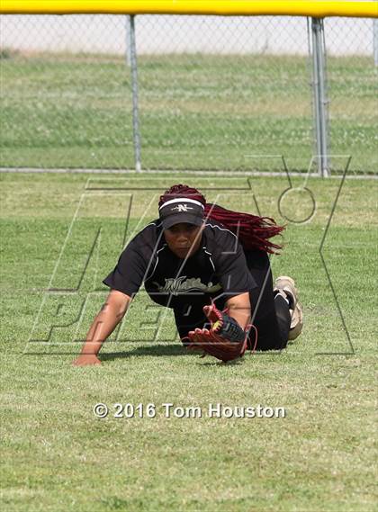Thumbnail 3 in Northview vs Garey photogallery.