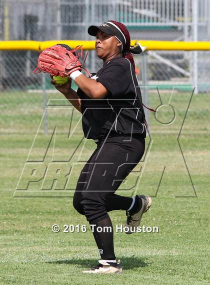Thumbnail 2 in Northview vs Garey photogallery.
