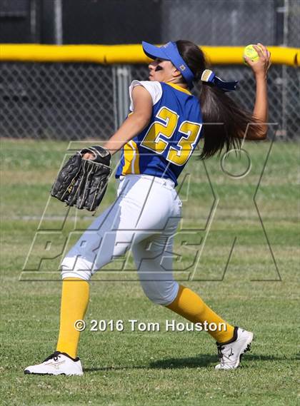 Thumbnail 1 in Northview vs Garey photogallery.