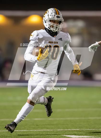 Thumbnail 2 in Yuba City vs Vista del Lago (CIF SJS D3 Round 1 Playoff) photogallery.