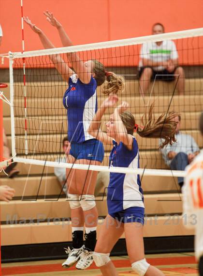 Thumbnail 1 in Mountain View @ Corona del Sol photogallery.