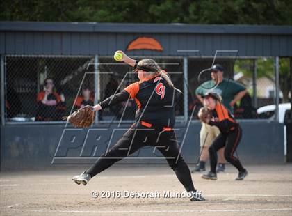 Thumbnail 3 in Sheldon @ Roseburg photogallery.