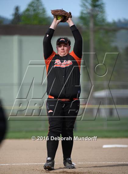 Thumbnail 2 in Sheldon @ Roseburg photogallery.