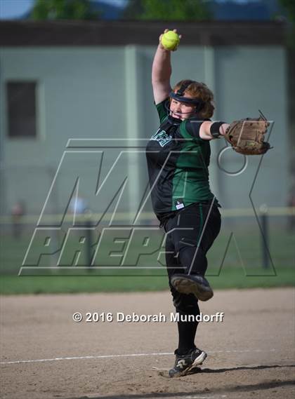 Thumbnail 1 in Sheldon @ Roseburg photogallery.