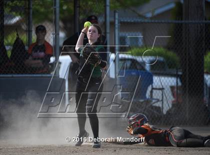 Thumbnail 3 in Sheldon @ Roseburg photogallery.