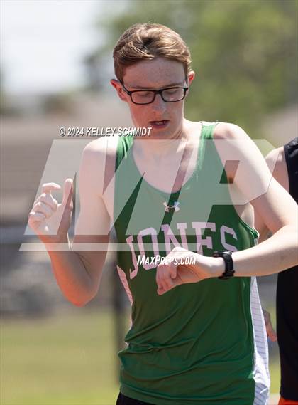 Thumbnail 3 in Weatherford Eagle Invitational (3200 Meter) photogallery.