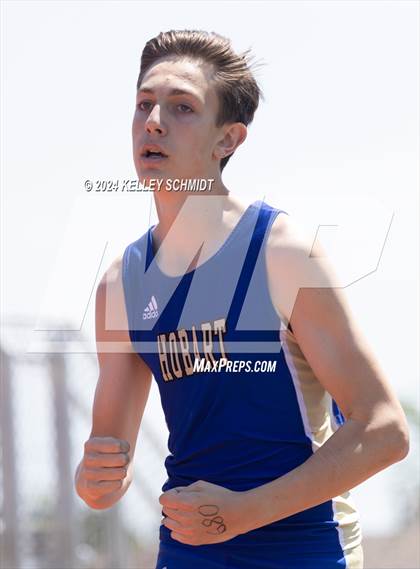 Thumbnail 1 in Weatherford Eagle Invitational (3200 Meter) photogallery.