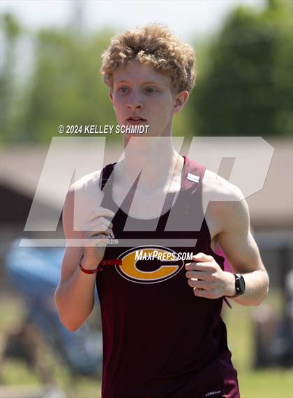 Thumbnail 1 in Weatherford Eagle Invitational (3200 Meter) photogallery.