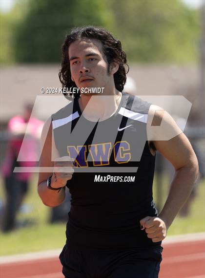 Thumbnail 2 in Weatherford Eagle Invitational (3200 Meter) photogallery.