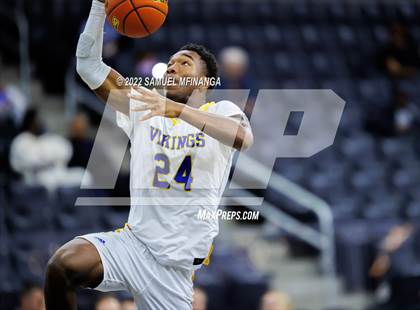 Thumbnail 1 in Omaha North vs. Omaha Northwest photogallery.