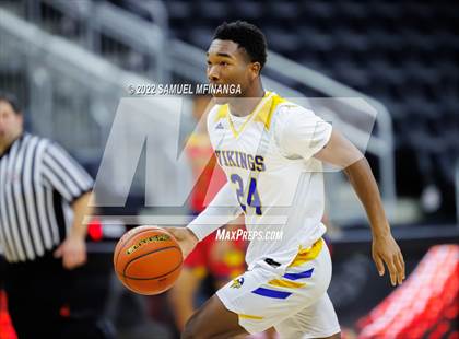 Thumbnail 1 in Omaha North vs. Omaha Northwest photogallery.