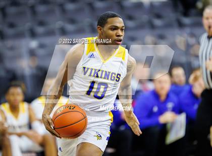 Thumbnail 1 in Omaha North vs. Omaha Northwest photogallery.