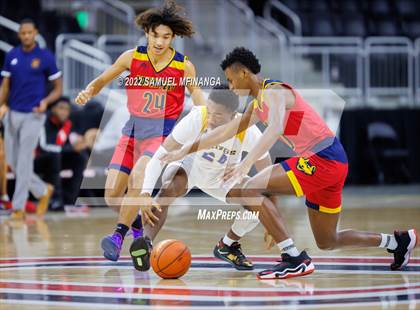 Thumbnail 3 in Omaha North vs. Omaha Northwest photogallery.