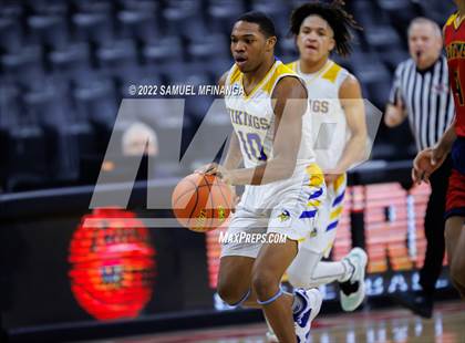 Thumbnail 3 in Omaha North vs. Omaha Northwest photogallery.