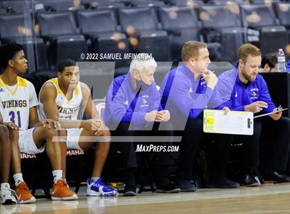 Thumbnail 3 in Omaha North vs. Omaha Northwest photogallery.