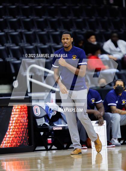 Thumbnail 2 in Omaha North vs. Omaha Northwest photogallery.