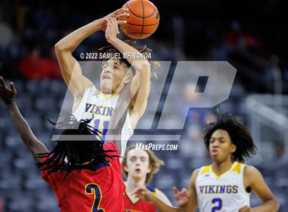 Thumbnail 1 in Omaha North vs. Omaha Northwest photogallery.