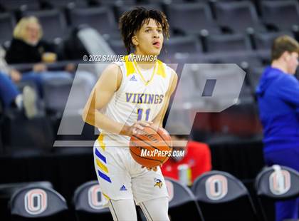 Thumbnail 2 in Omaha North vs. Omaha Northwest photogallery.