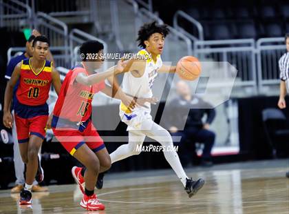 Thumbnail 2 in Omaha North vs. Omaha Northwest photogallery.