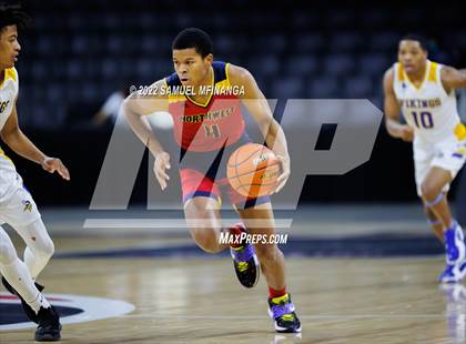 Thumbnail 2 in Omaha North vs. Omaha Northwest photogallery.