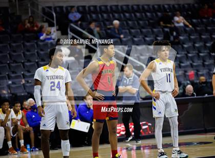Thumbnail 2 in Omaha North vs. Omaha Northwest photogallery.