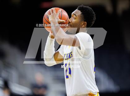 Thumbnail 3 in Omaha North vs. Omaha Northwest photogallery.